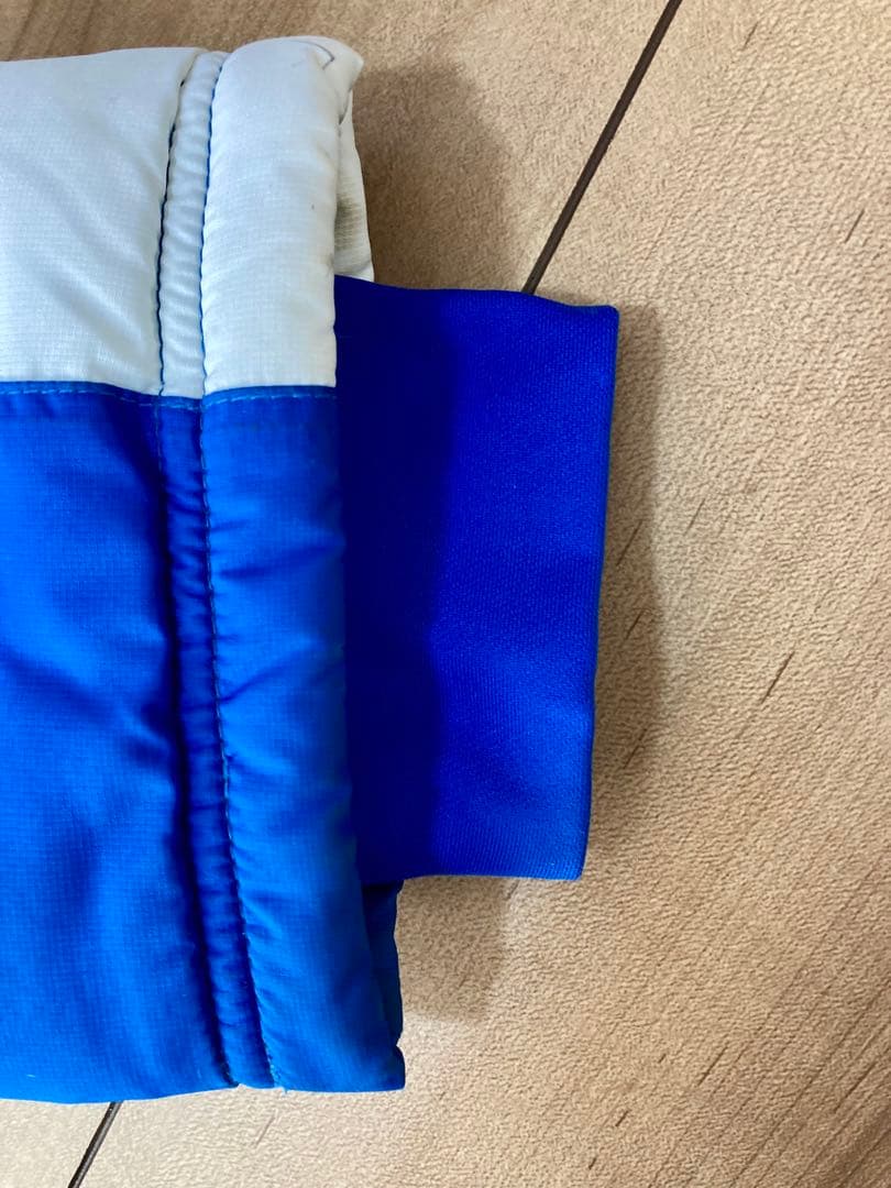 値下　アンダーアーマー ベンチコート SMサイズ 美品