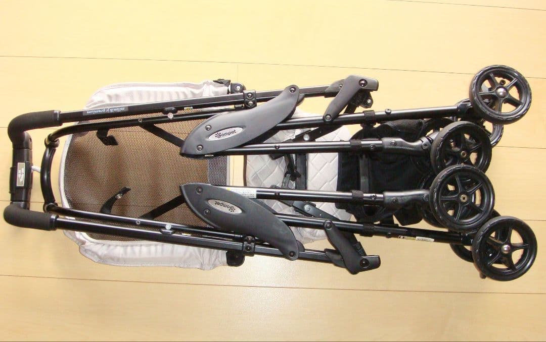 【☆sale中☆】値下 Combi コムペット ミリミリジュニア 難有