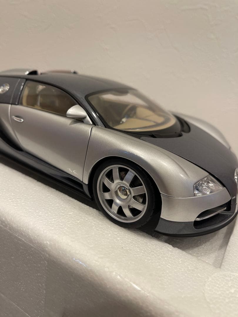AUTOart モデルカー ブガッティ ヴェイロン 1/18 美品