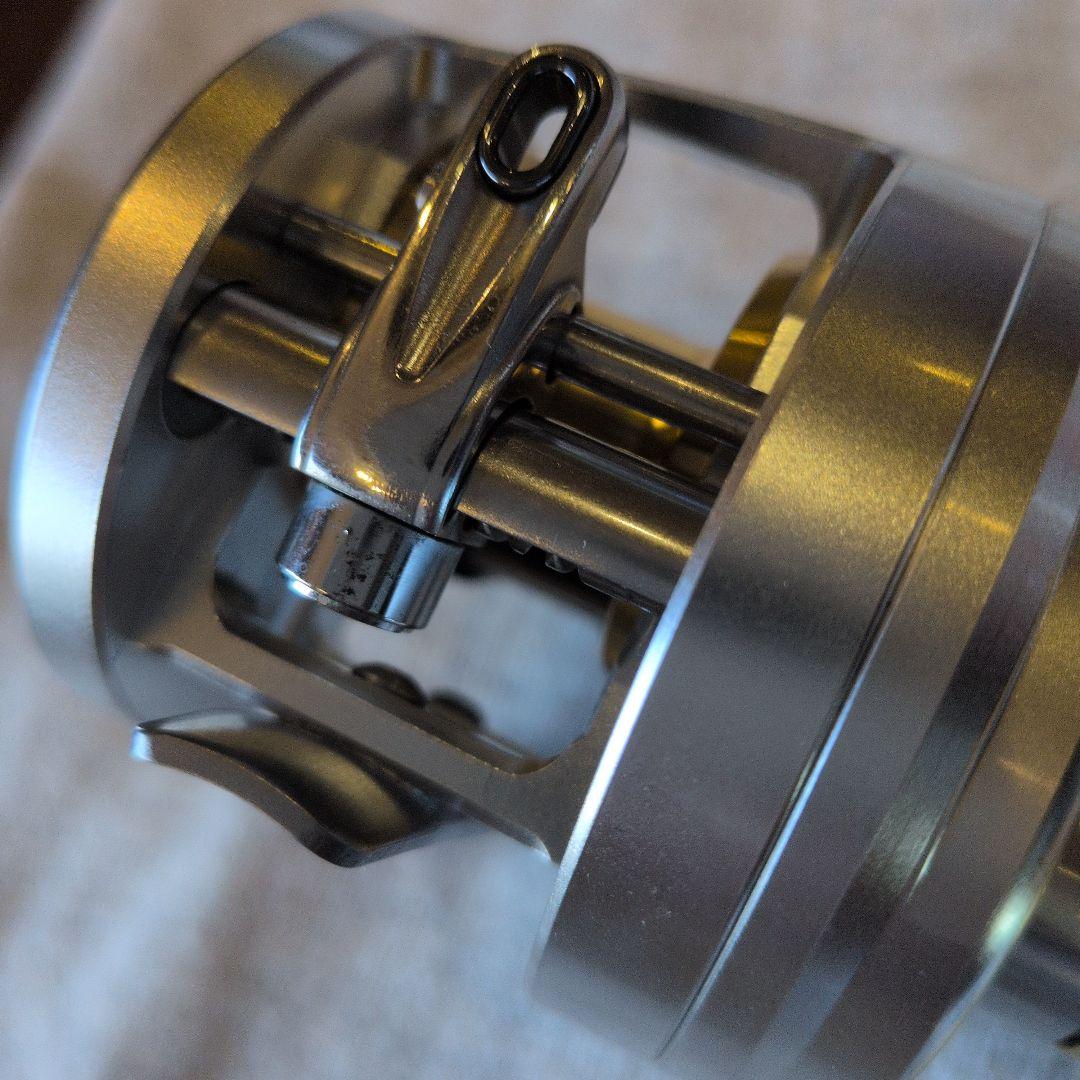 シマノ　カルカッタ　301 F スタジオオーシャン　カスタム　新品　未使用　左