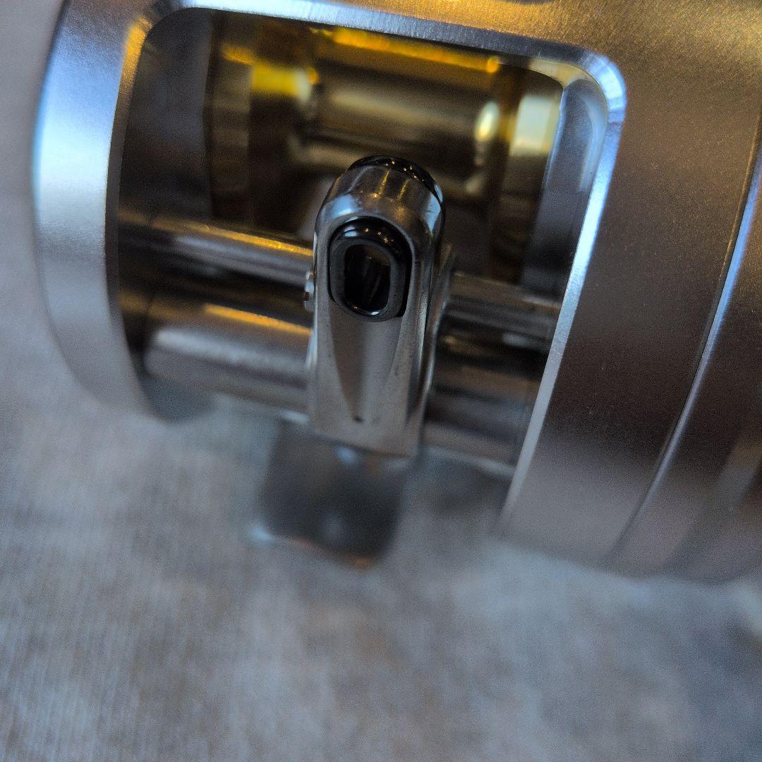 シマノ　カルカッタ　301 F スタジオオーシャン　カスタム　新品　未使用　左