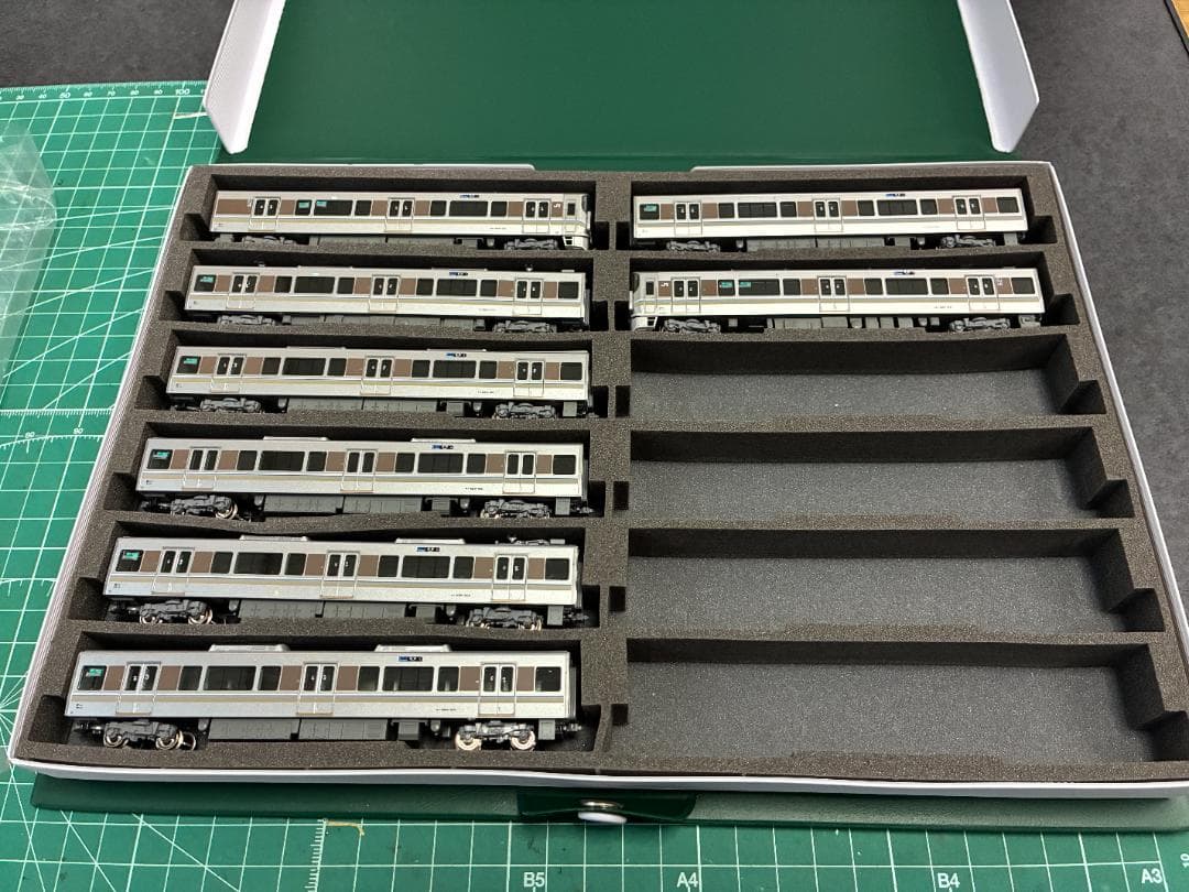 KATO10-1439 225系100番台新快速　8両セット