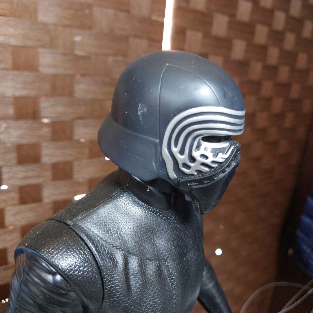 スターウォーズ　カイロレン　フィギュア