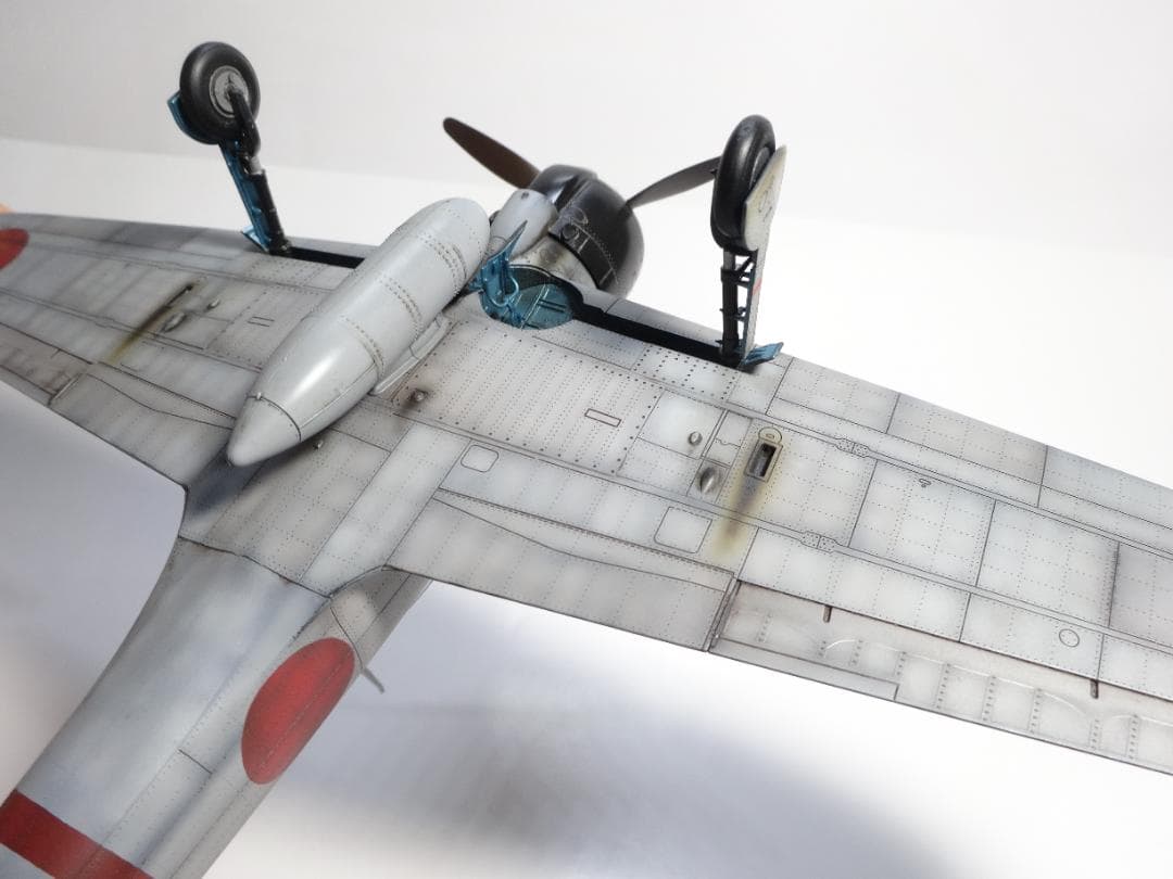 エデュアルド1/48日本海軍艦上戦闘機「零戦21型」完成品