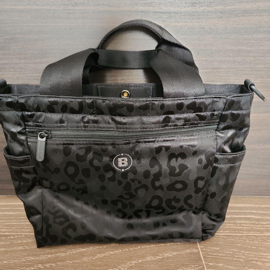 ブリフィーング、ゴルフカートバック