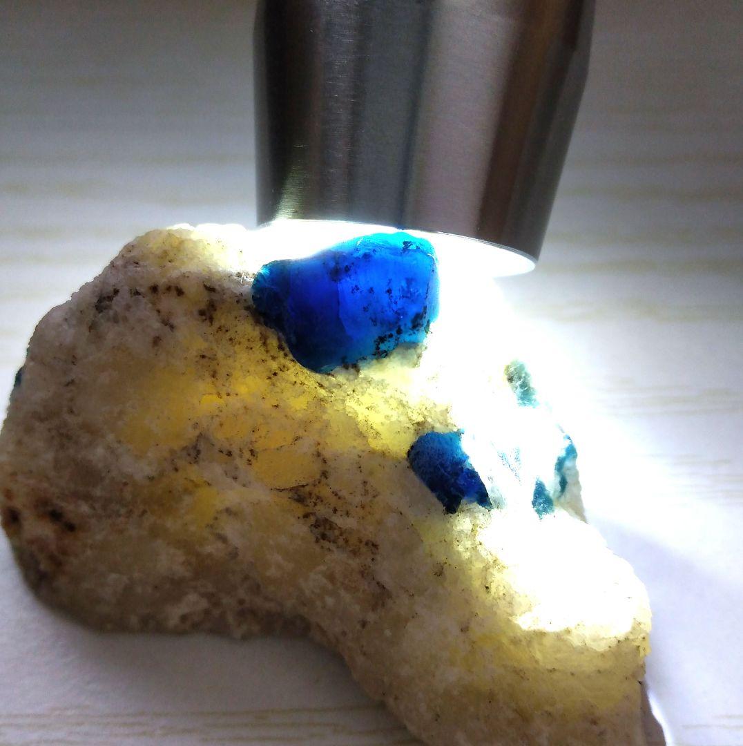 アフガナイト　母岩付き希少宝石鉱物標本