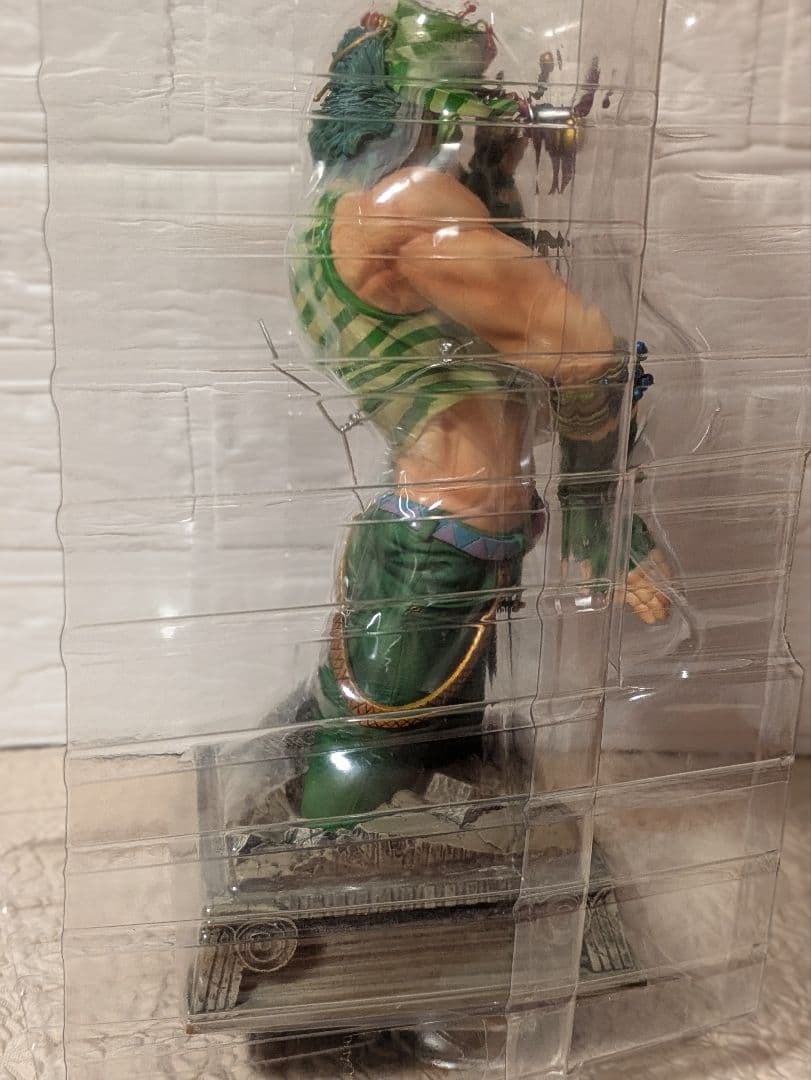 ジョジョの奇妙な冒険 ジョセフ・ジョースター フィギュア