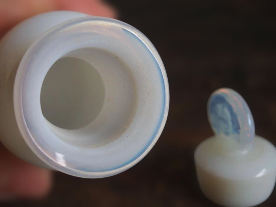 オパールガラス小瓶 ミルクガラス ファーマシーボトル 吹きガラス/K333