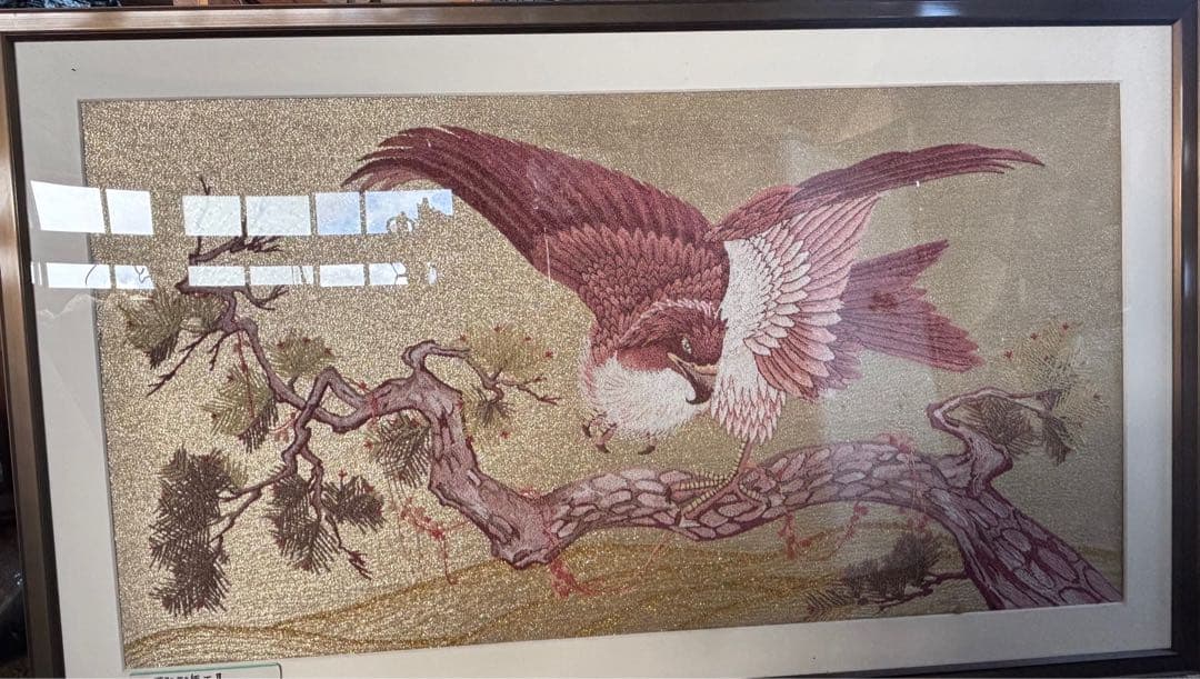 値下げしました！ 日本画 鷹の絵 赤紫色額装済み