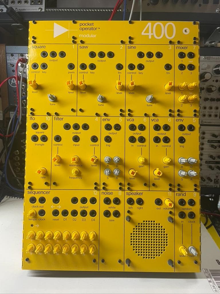 鍵盤楽器 teenage engineering pom 400