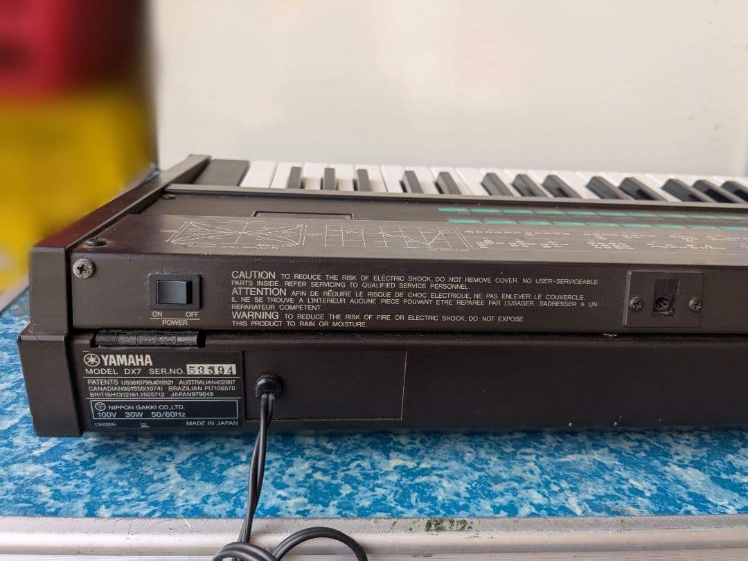【ジャンク品扱い】YAMAHA DX7 シンセサイザー