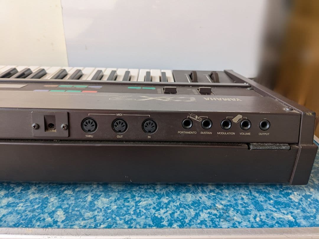 【ジャンク品扱い】YAMAHA DX7 シンセサイザー