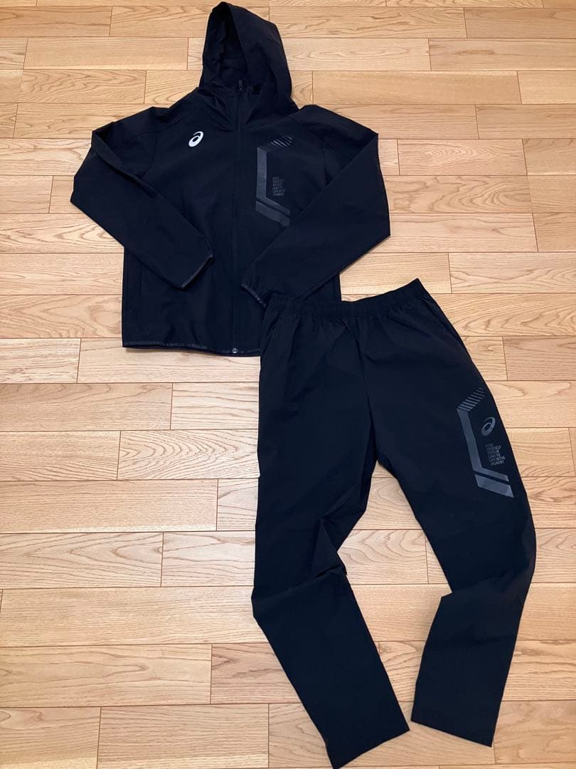 アシックス　ウインドブレーカー上下