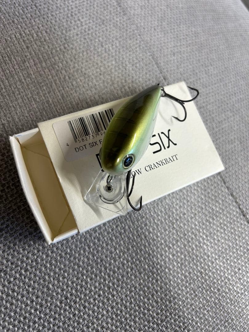 レヴォニック ドットシックス