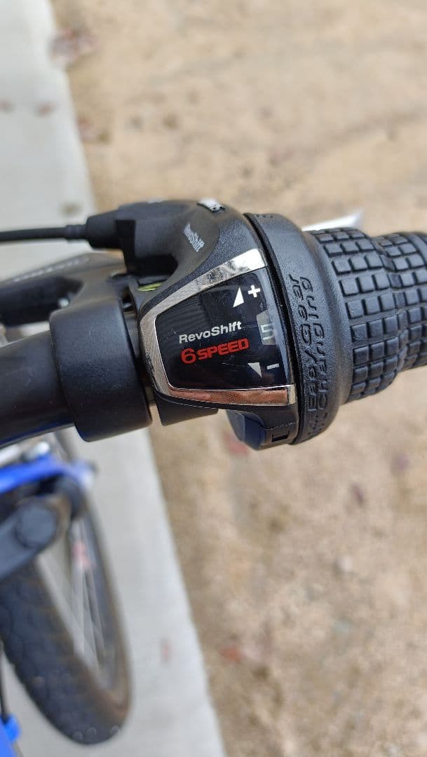 【直接引き渡し大阪市】GIOS GENOVA 22インチ