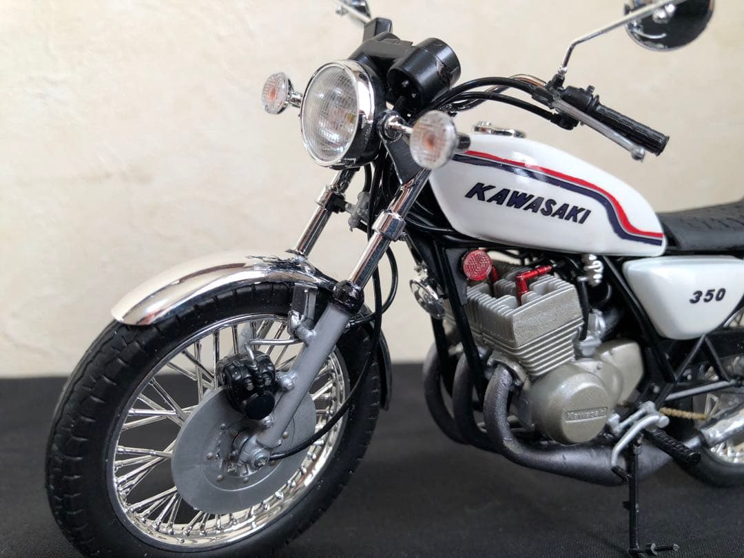 カワサキKH400・特攻の拓-爆音小僧-真嶋秋生風カスタムプラモデル/ケース付き