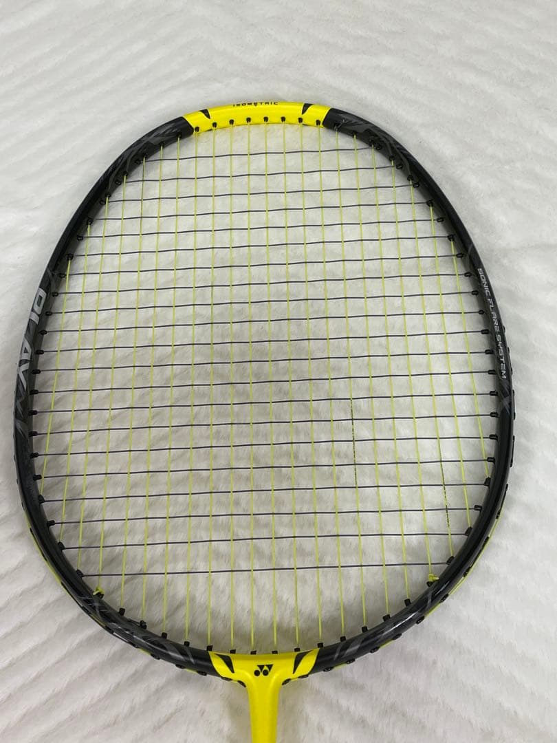 バドミントンラケット　ナノフレア1000PLAY 美品　4UG5
