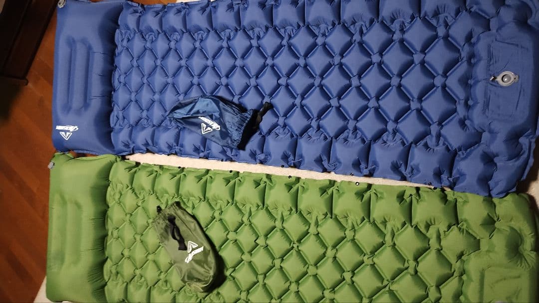 ベアーズロックのハヤブサテント(2人用)&エアマット2個