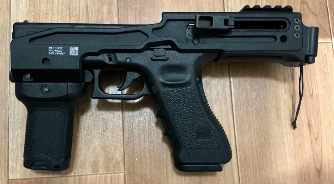 B&T カスタム　東京マルイ　ガスガン　glock 18c pdw