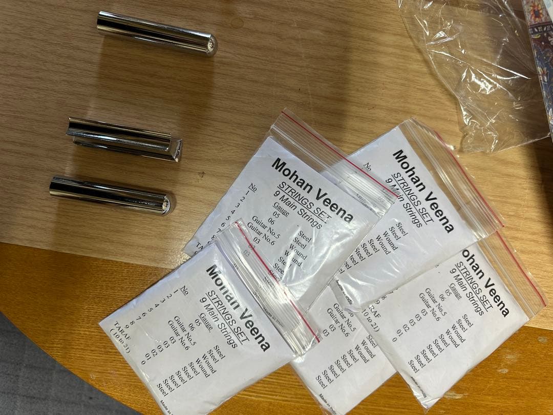 インド楽器 モハーンヴィーナ　Mohan Veena アコースティックギター