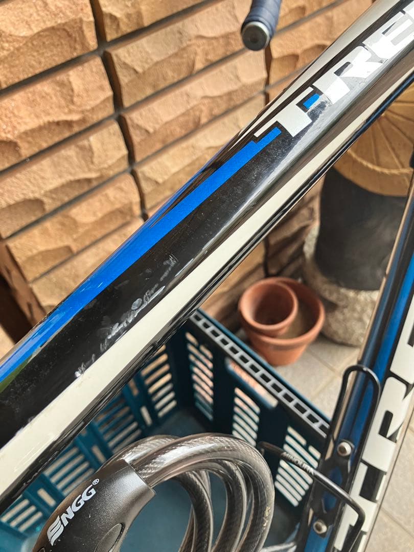 ロードバイクTrek2.1alfa