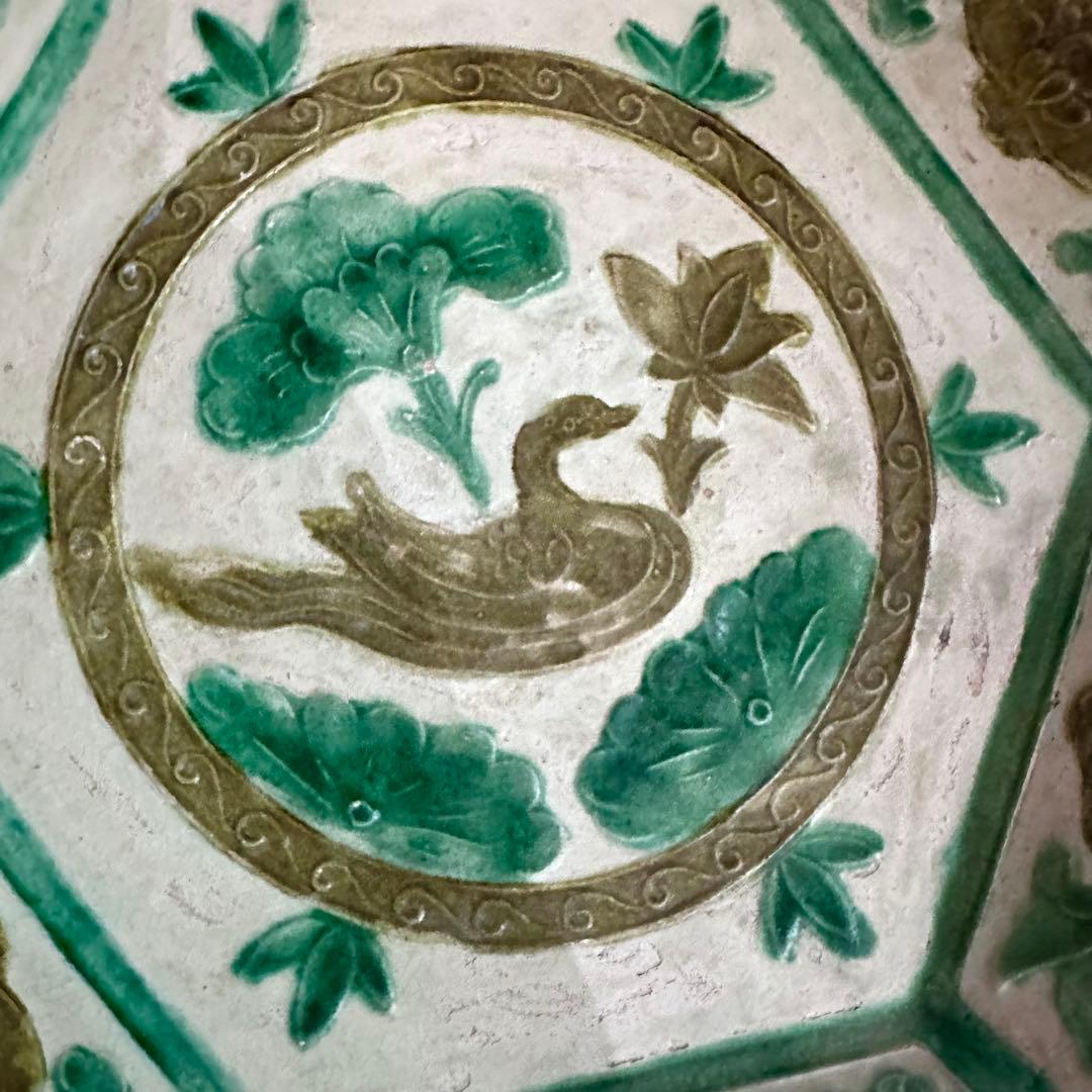 希少 遼代 三彩八角盤 清朝期 粉彩花の図 輪花台皿 中国古玩 中国美術 骨董品