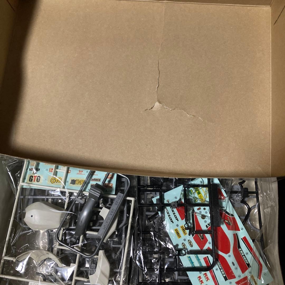 ホンダ CBX 400F 湘南純愛組　プロアームは猫が踏んで穴あきました