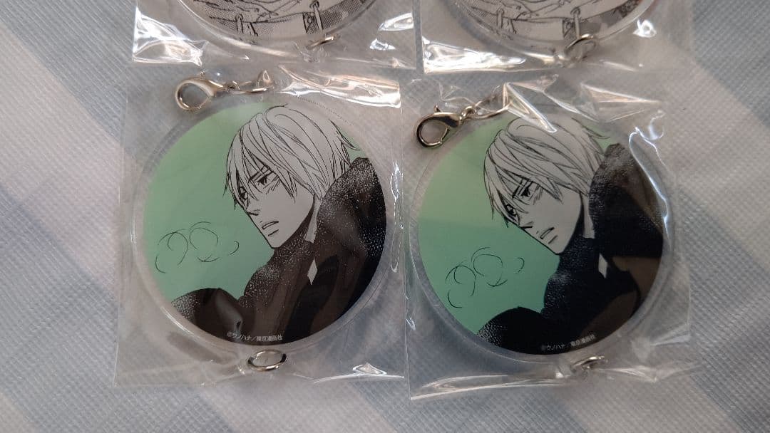 ウノハナ 〖犬と欠け月〗 アクリルストラップ