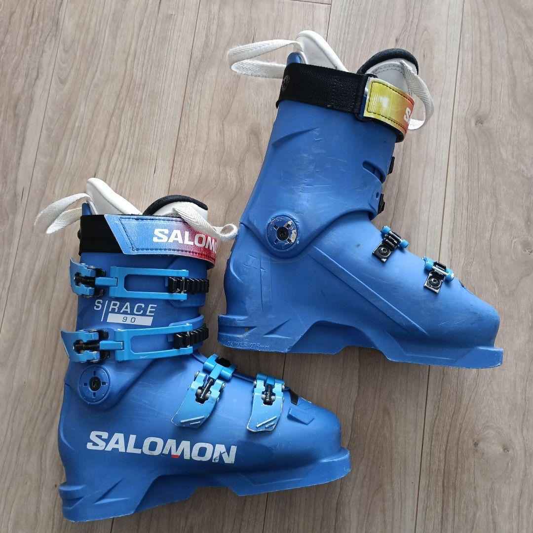 ★中敷き未使用★　SALOMON　スキーブーツ　23-23.5