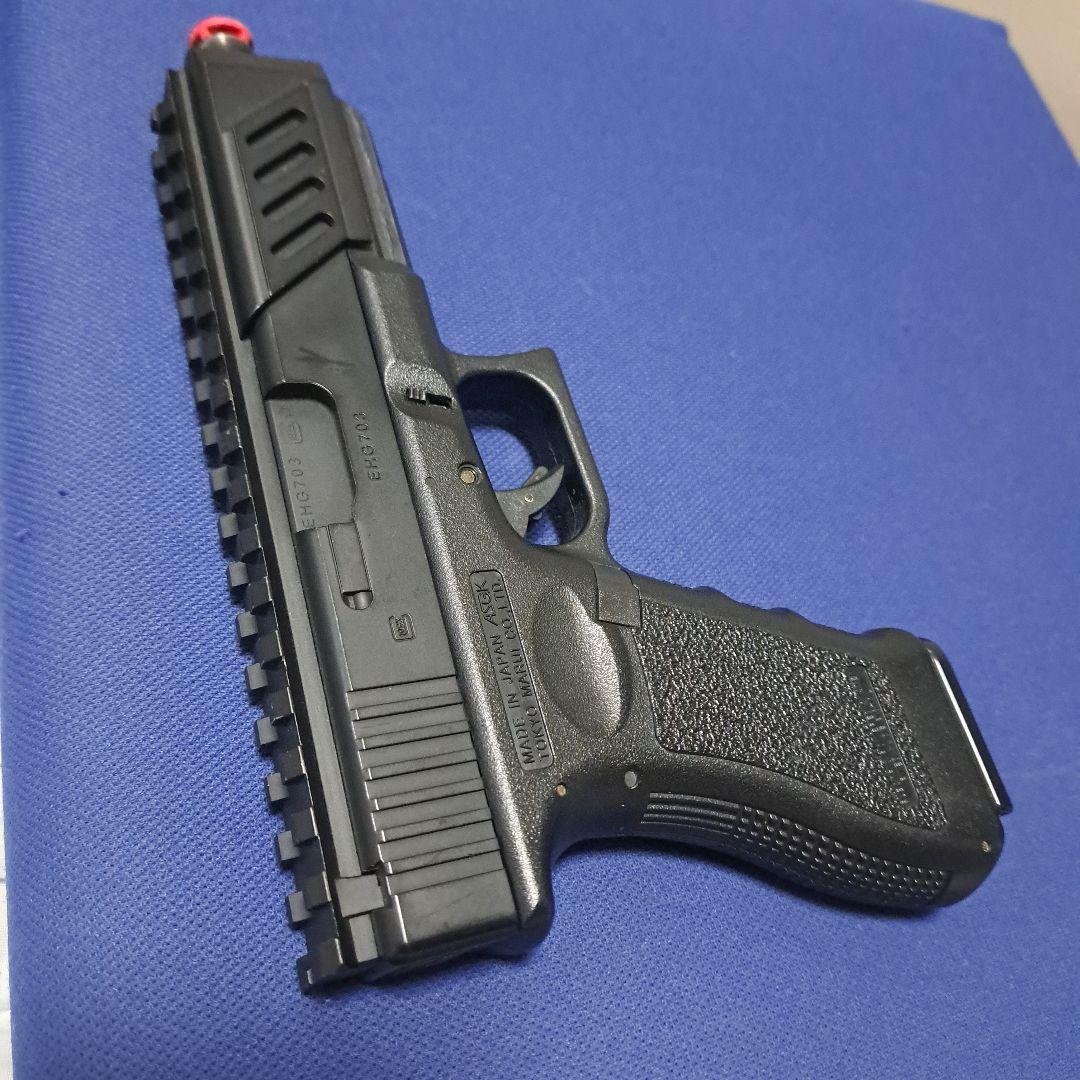 グロッグ18C電動東京マルイマウントレイルサイレンサー付き