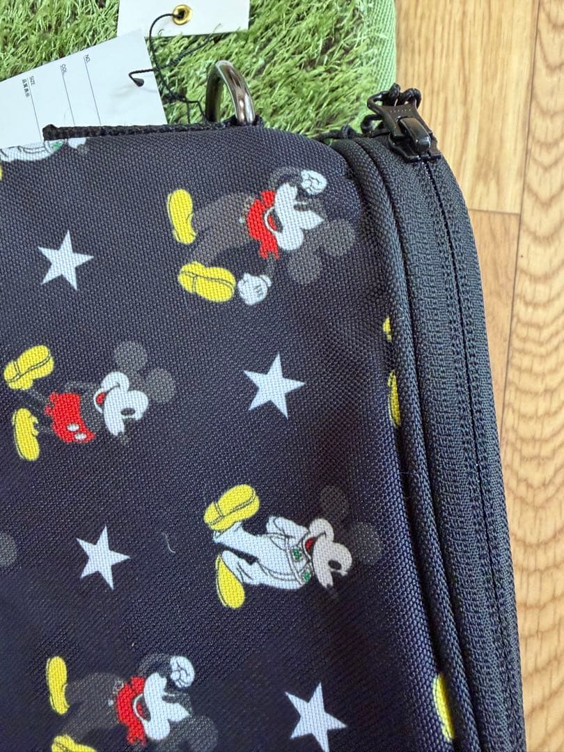 新品正規品【V12×MICKEY】クラブケース　ディズニー　ミッキーコラボ