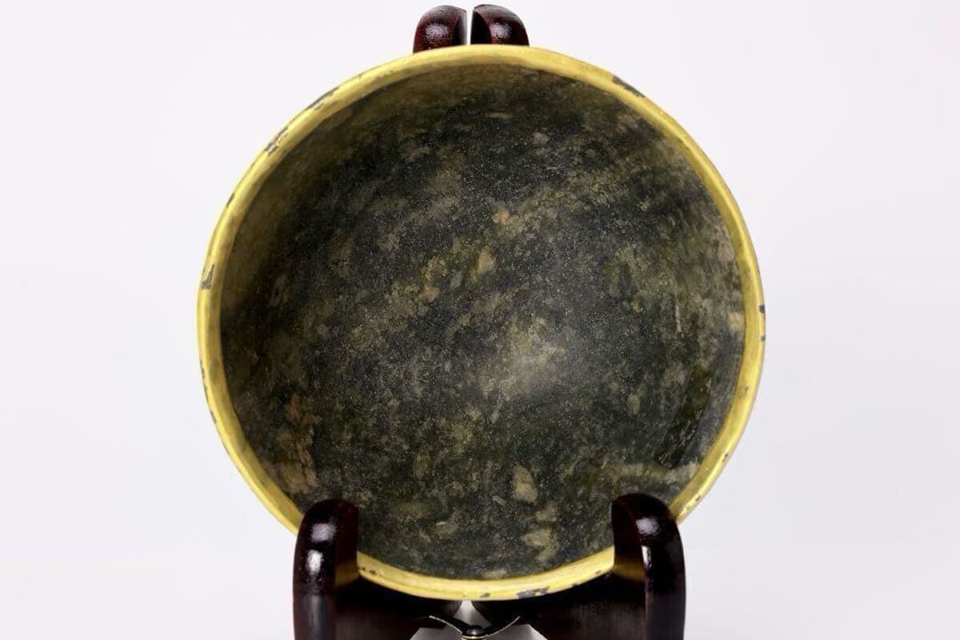 翡翠 ヒスイ 玉 石 茶碗 盃 茶道具 茶器 抹茶椀 玉器 礼器 石製 金装飾