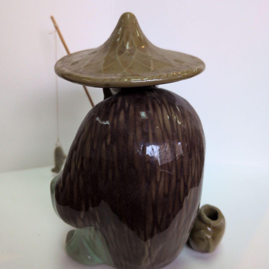 石湾陶器の釣り人の置物　中国広東省