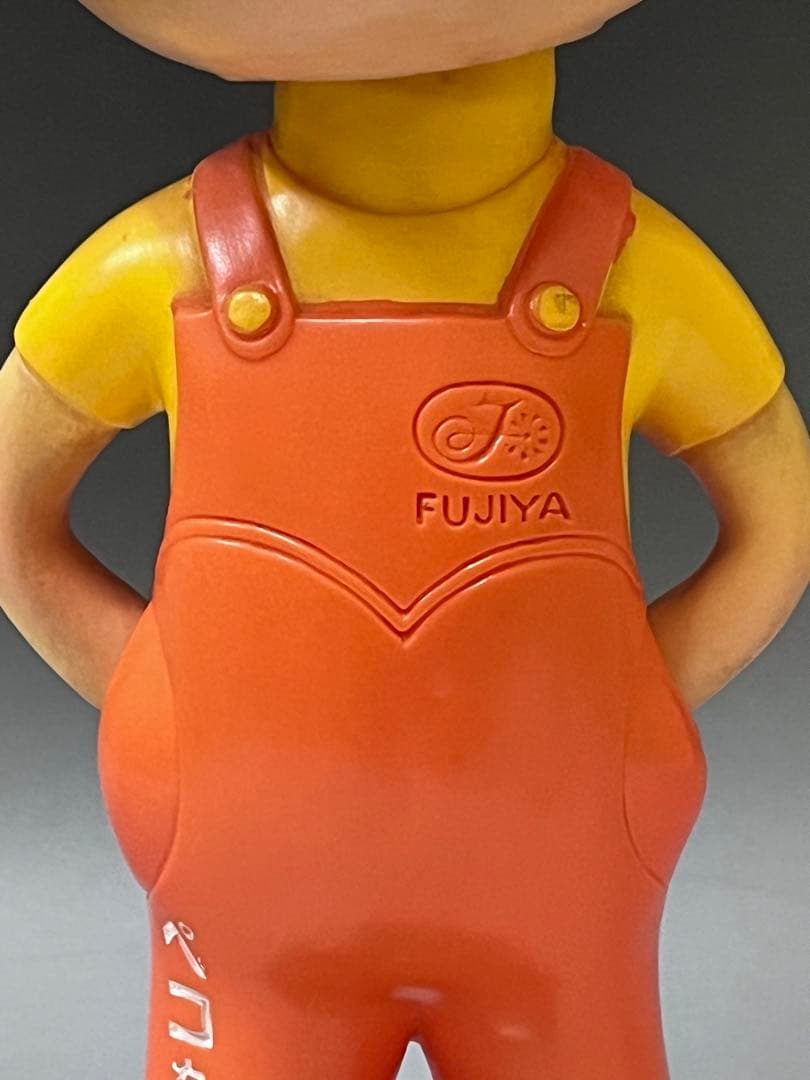 P37 レトロ　希少品❗️ 洋菓子&レストラン首振りペコちゃん人形　ペコちゃん人形