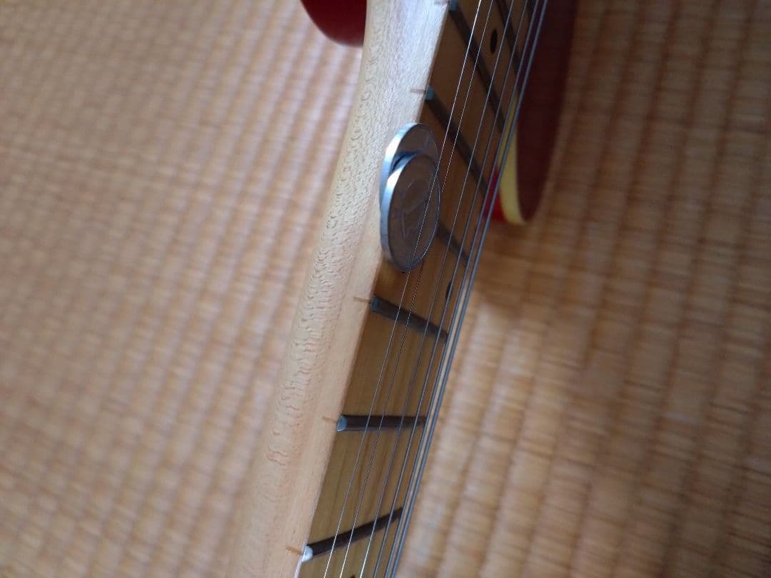 価格交渉ご自由に!ギター。赤虎目