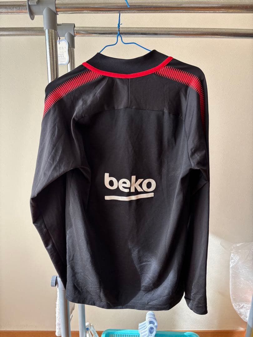 FCバルセロナ　ナイキハーフトレーニングジャケット メンズSサイズ