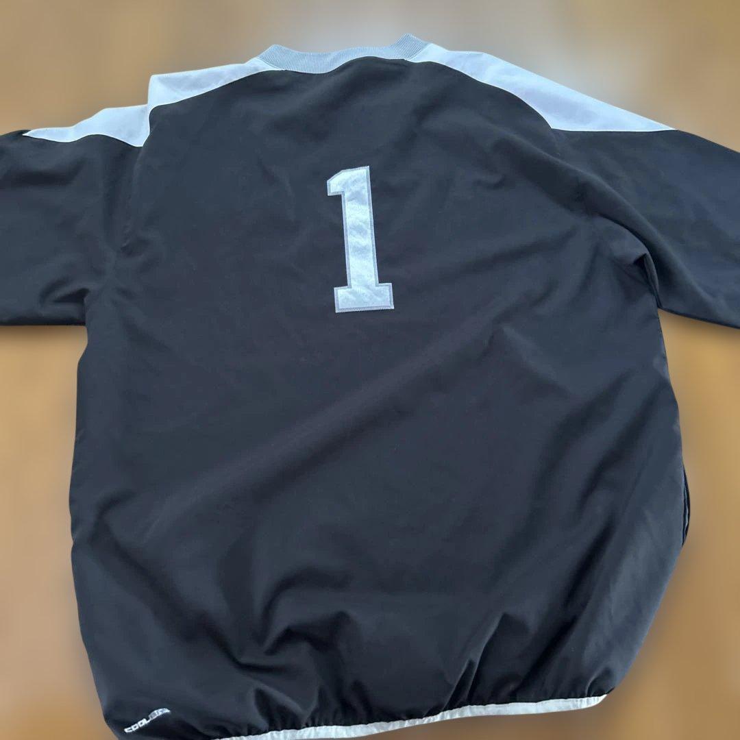 adidas ジャケット 黒 灰色 背番号1内川本人から貰ったもの本物です