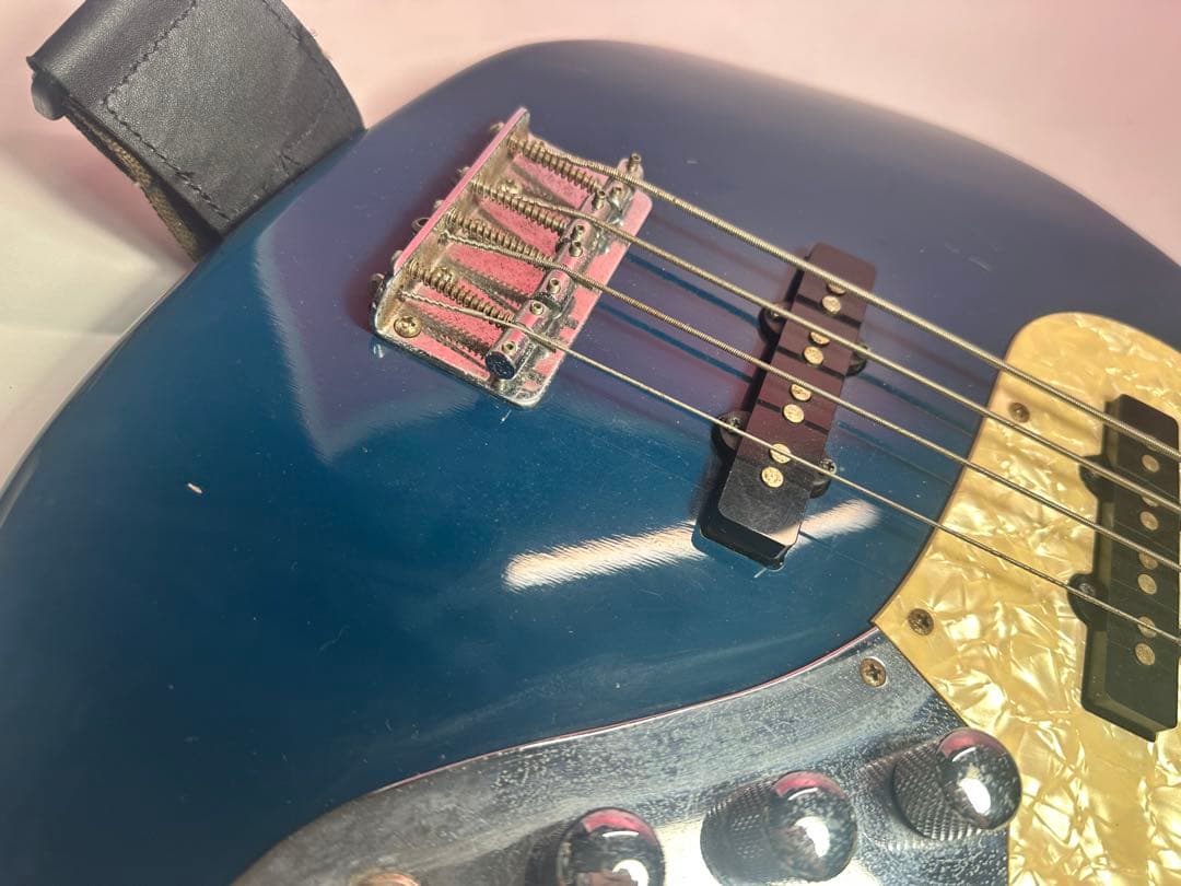 希少　ブライアンBacchus Brian エレキベース 青