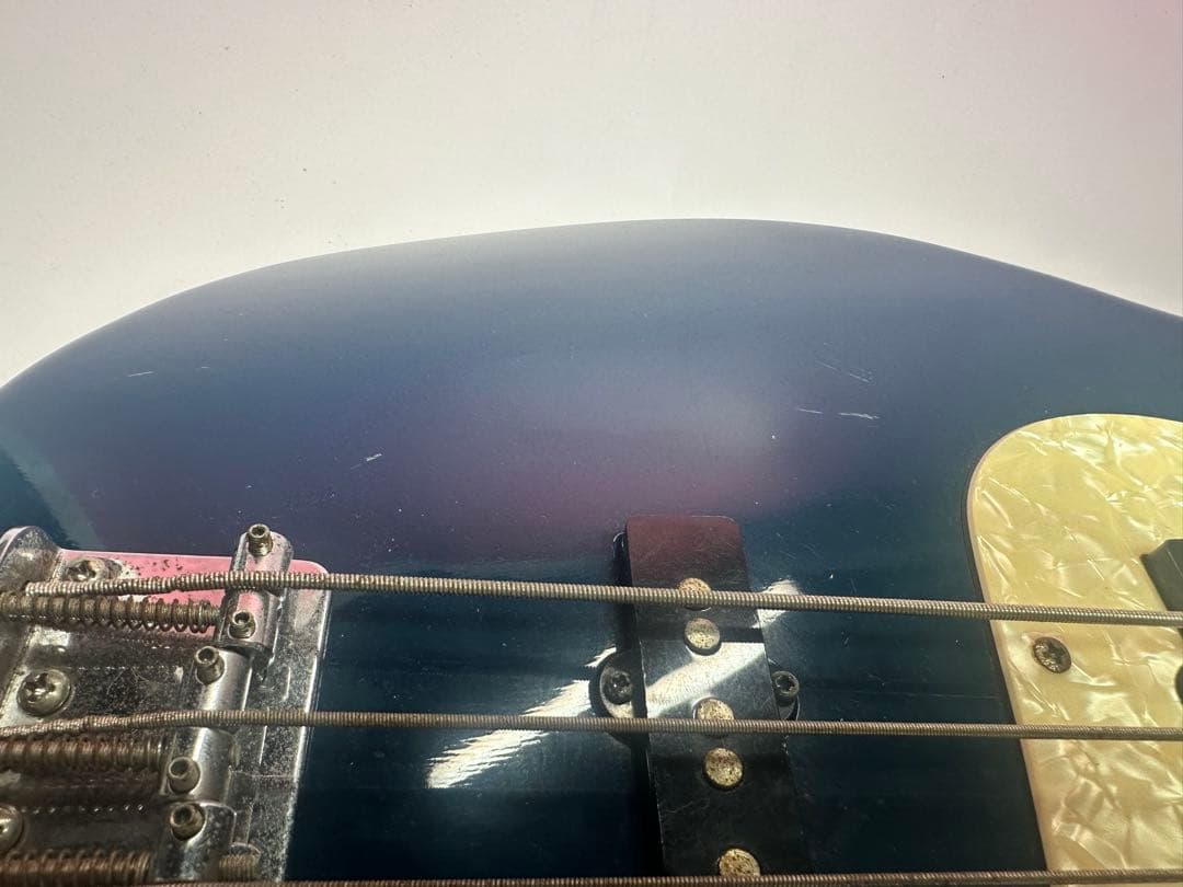 希少　ブライアンBacchus Brian エレキベース 青