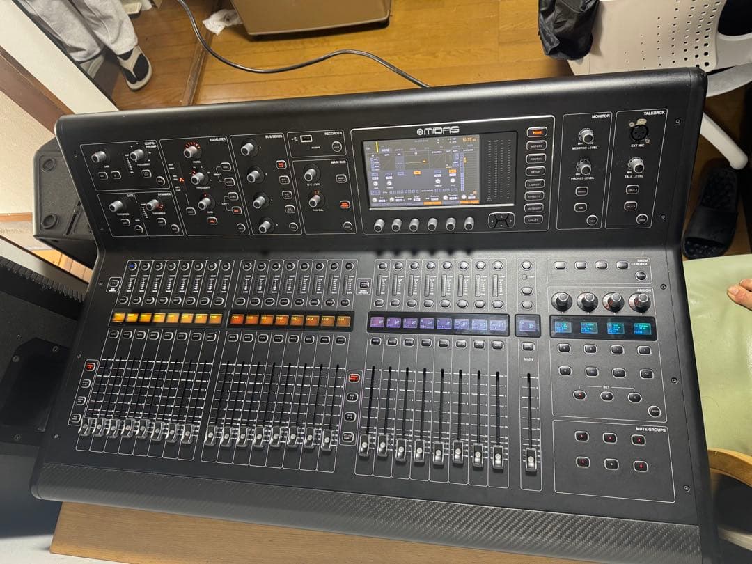 MIDAS マイダス M32 LIVE デジタルミキサー