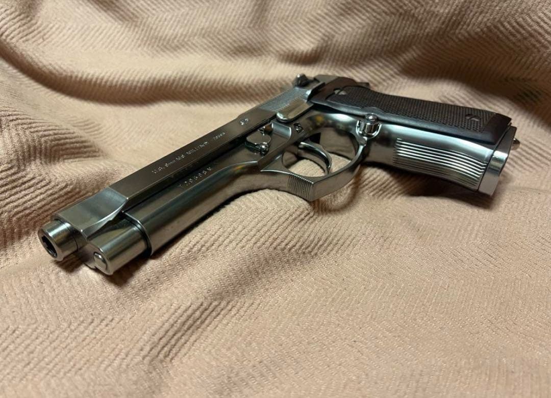 東京マルイ ガスブローバック M92F クロームステンレス　ガスガン