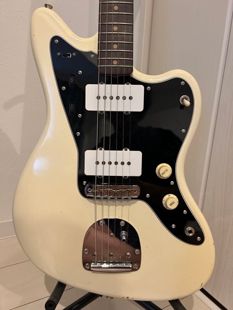 ギター Vanzandt JMV-R2 Olympic White