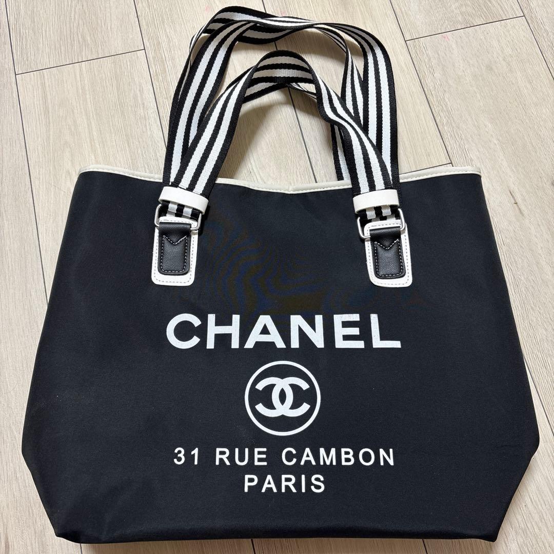 未使用　CHANEL☆トートバッグ ロゴ入りトートバッグ