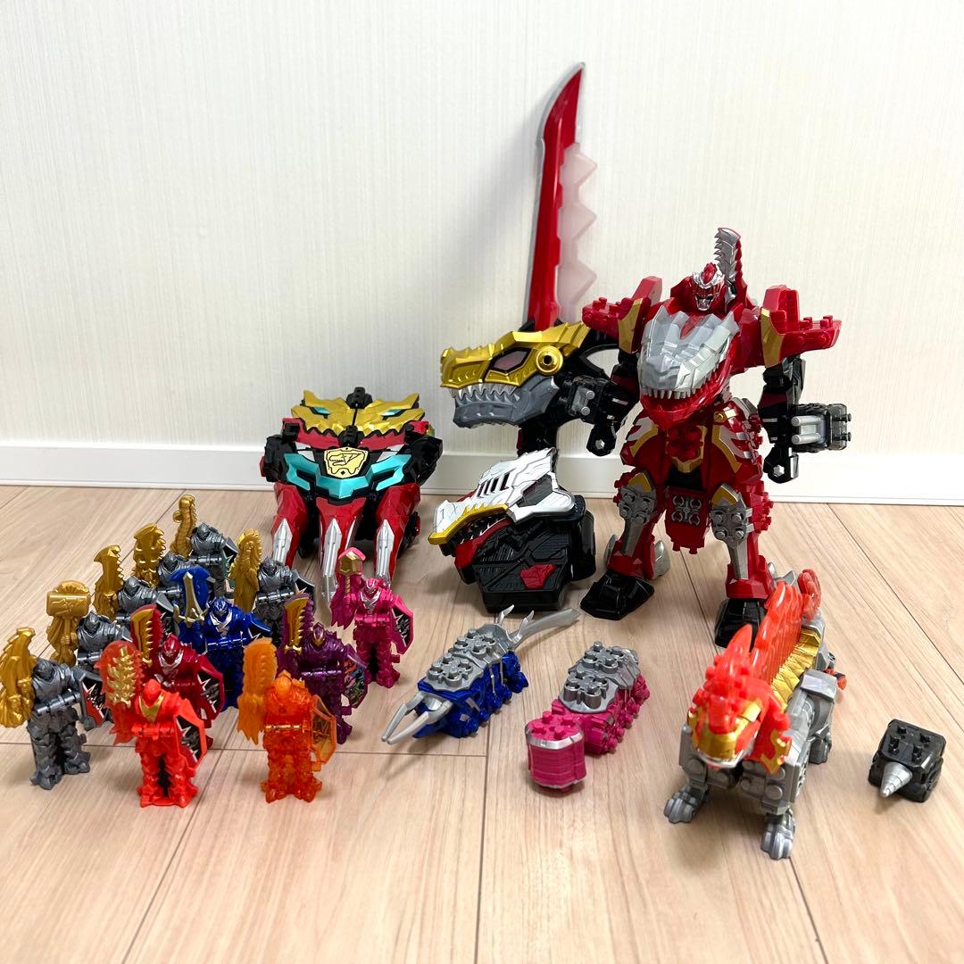 騎士竜戦隊リュウソウジャー DXキシリュウオーファイブナイツ まとめ売り 現状品