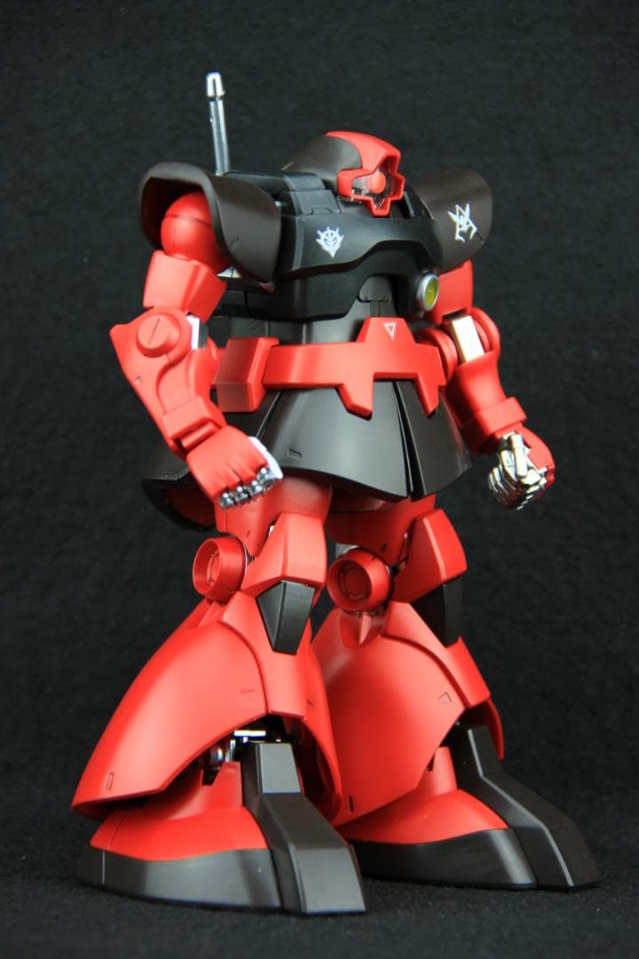 [塗装済完成品]MG 1/100 MS-09RS シャア専用リック・ドム