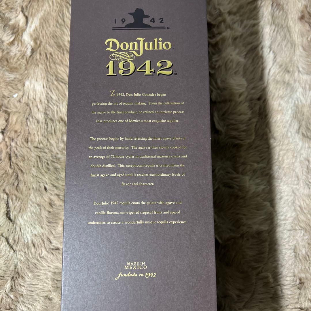 新品未開封　ドン・フリオ 1942 750ml 箱入りテキーラ ギフトBox入り