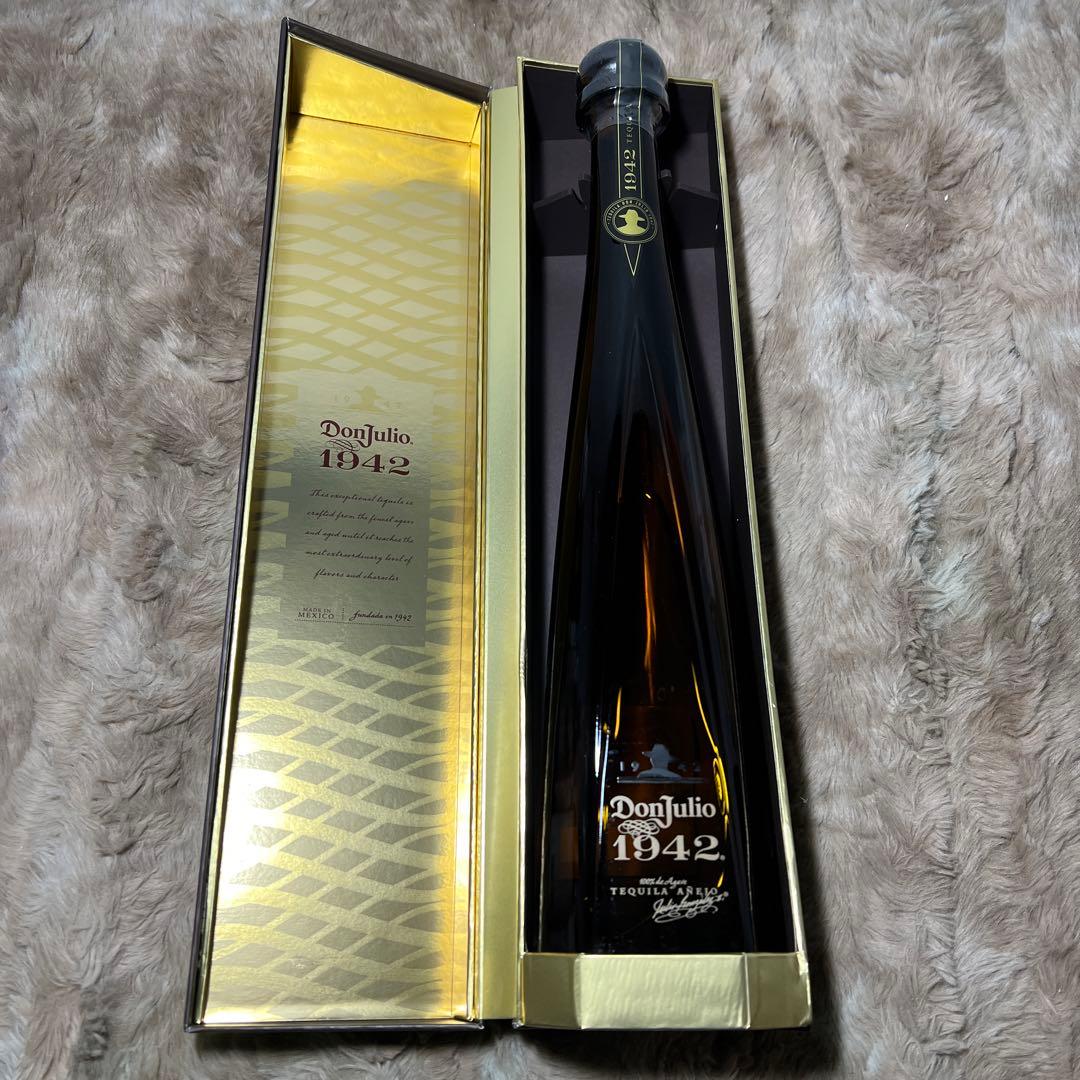 新品未開封　ドン・フリオ 1942 750ml 箱入りテキーラ ギフトBox入り