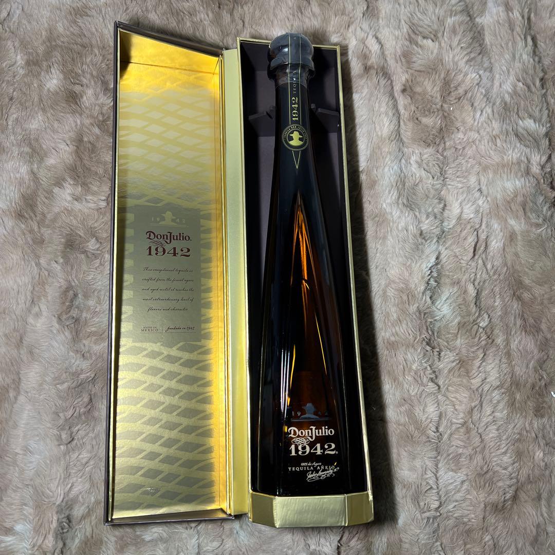 新品未開封　ドン・フリオ 1942 750ml 箱入りテキーラ ギフトBox入り