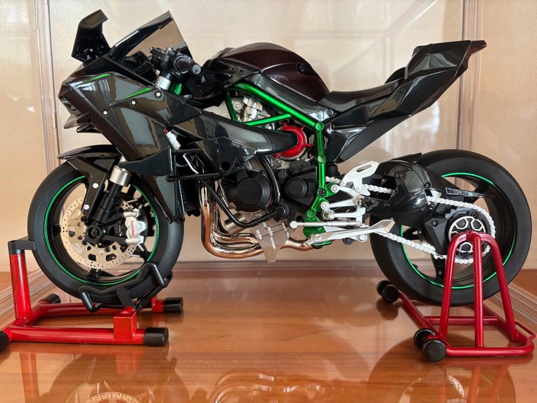 XLG 1/6 カワサキ ninja H2R カーボン仕様 ギミック搭載