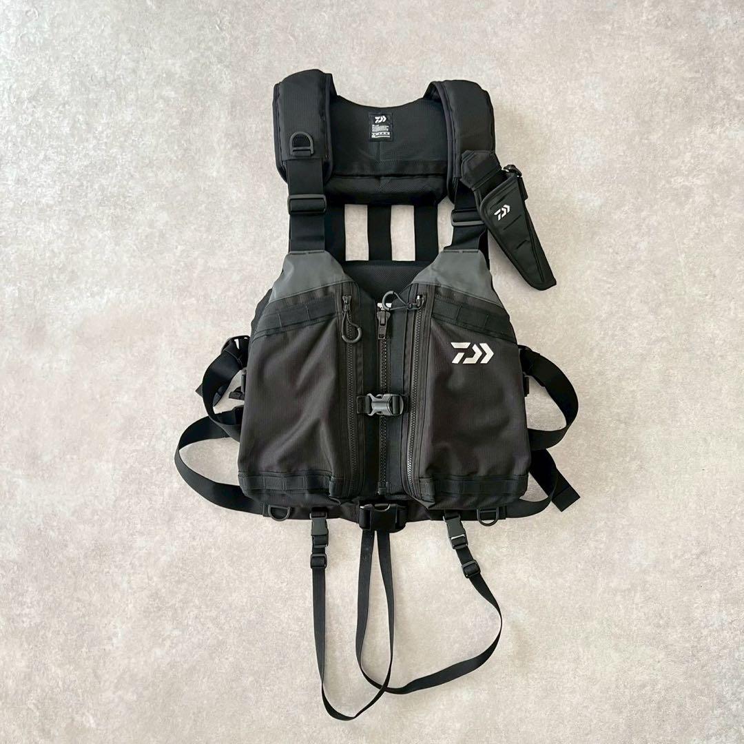 【ロックショアベスト】DAIWA DF-4023 FREE